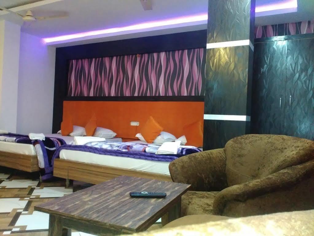 Hotel Rajkamal Deoghar Buitenkant foto