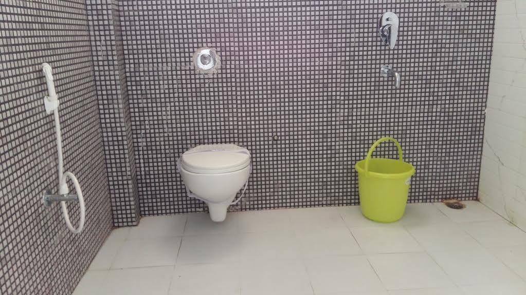 Hotel Rajkamal Deoghar Buitenkant foto