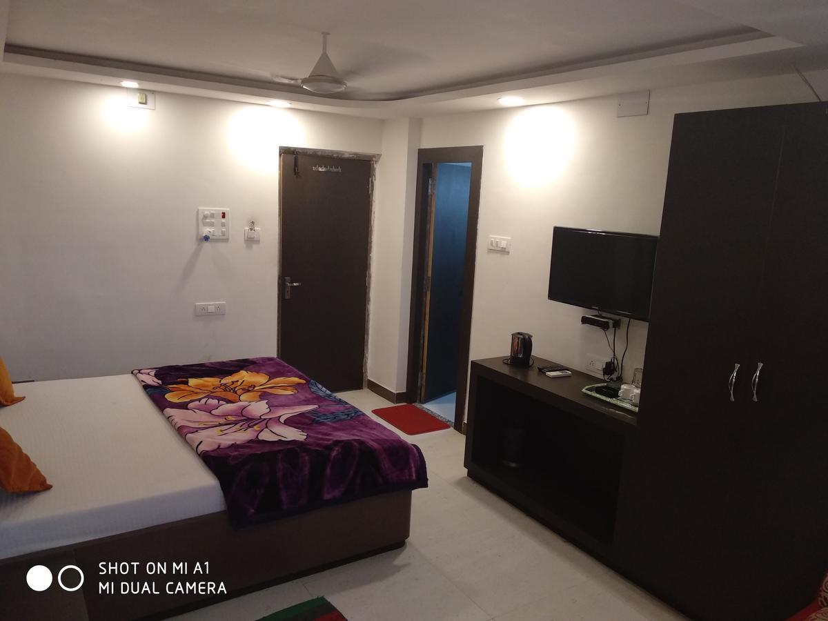 Hotel Rajkamal Deoghar Buitenkant foto