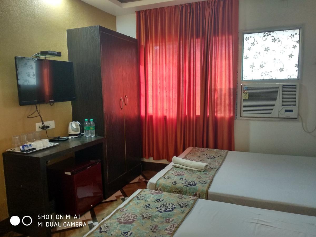 Hotel Rajkamal Deoghar Buitenkant foto